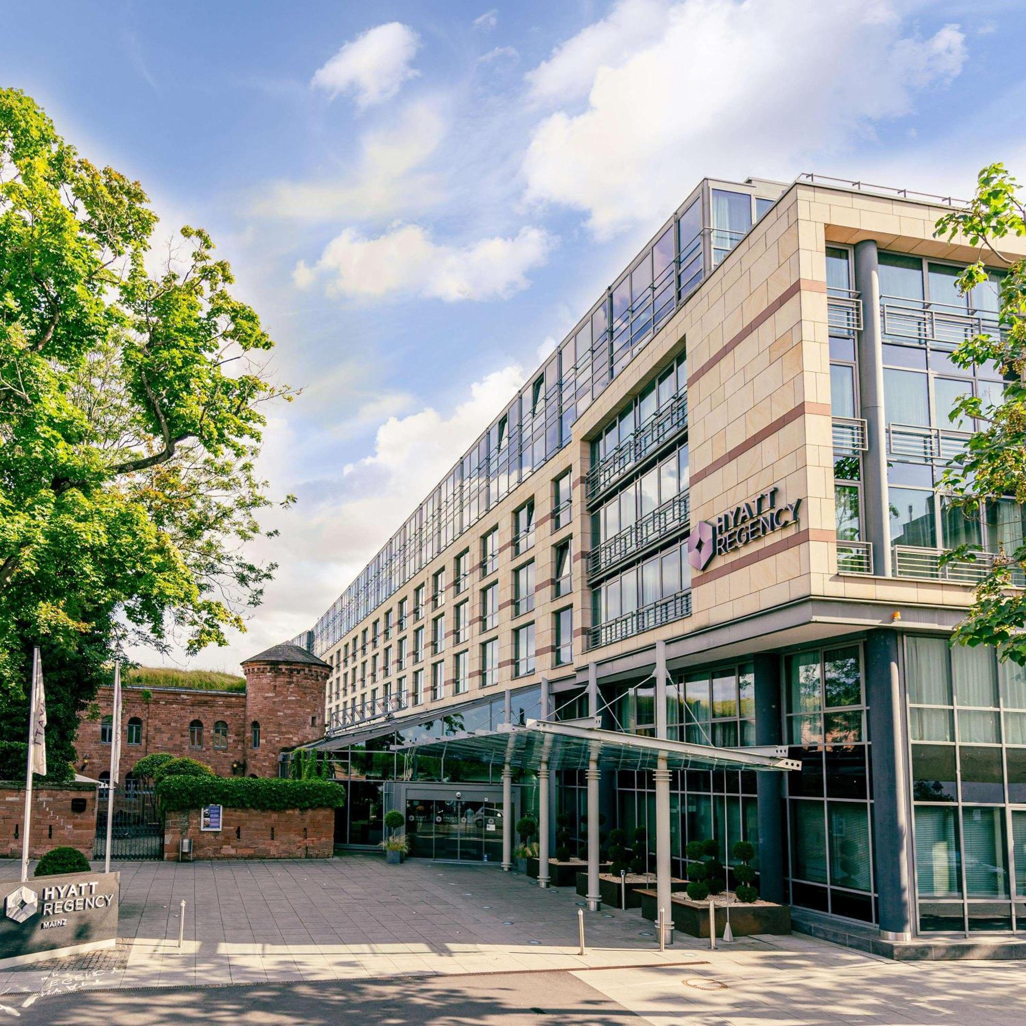 Hyatt Regency Mainz Hotel Exterior photo The University of Law, Chester Campus